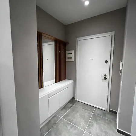 Comfort Ll Tirana